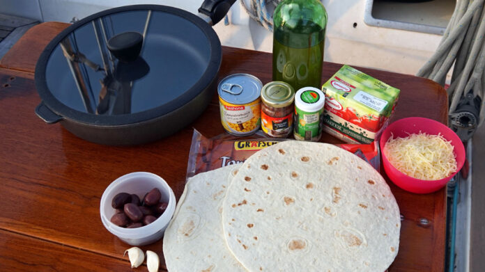 Rezept: Einfache Pizza aus der Pfanne